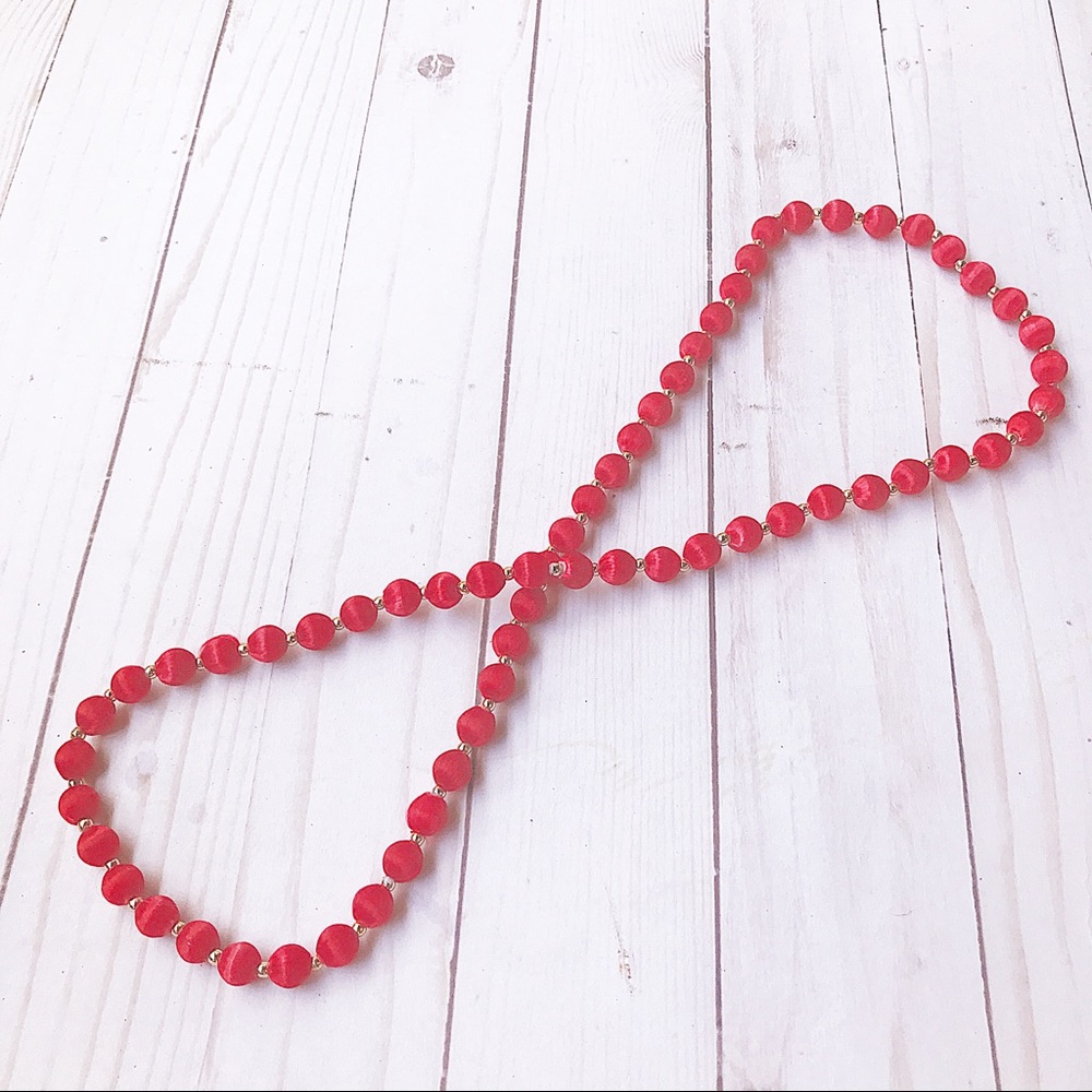 Vintage Red String Beaded Strand Necklace - Picture 4 of 8